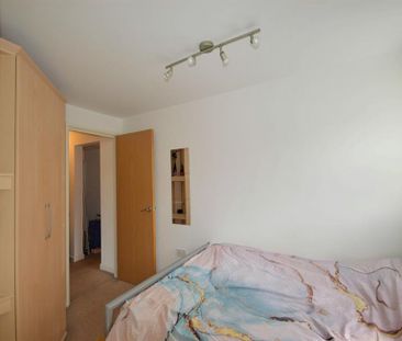 1 Bedroom Apartment To Let - Photo 4