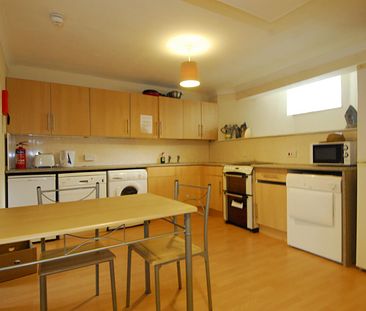 52, Beaumont Road, Flat 1, Plymouth - Photo 1