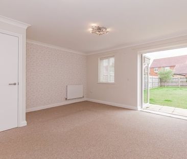 Augustan Road, Chesterton - Photo 1