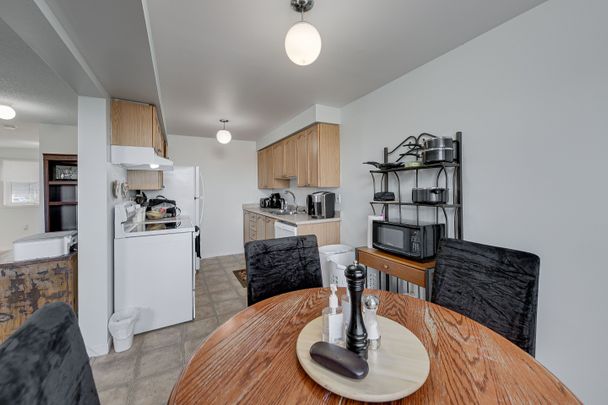 For Lease - 37 GOODWIN Drive, Barrie, Ontario - Photo 1