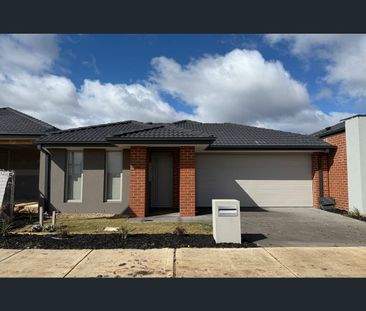 4 Colac Court, Hoppers Crossing, Vic 3029 - Photo 1