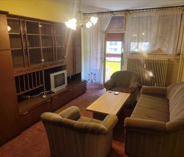 Kiadó jó állapotú panel lakás - Pécs - Fotó 1