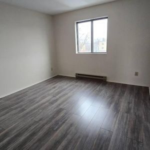 Logement de 4 1/2 à louer - Photo 2