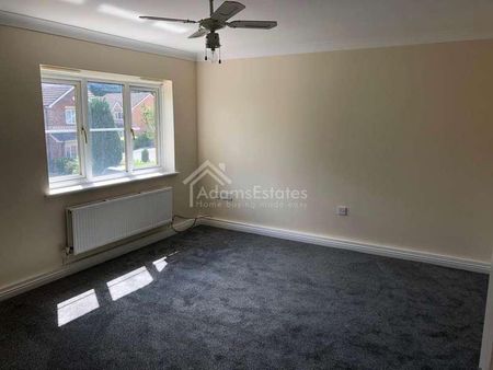 Wormalds View, Dewsbury, WF12 - Photo 2