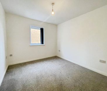 Melbourne Road, Tilbury, RM18 - Photo 3