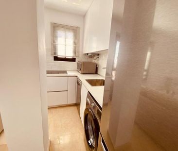 Alquiler de piso en Puerto de Estepona - Photo 4