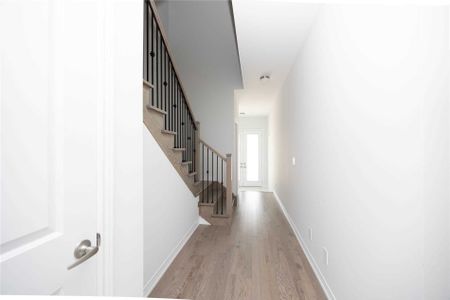 For Lease - 10 Sprucedale Way, Whitchurch-Stouffville, Ontario - Photo 3