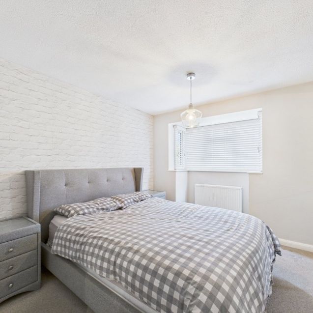 Boundary Road, Wooburn Green, High Wycombe,HP10 - Photo 1