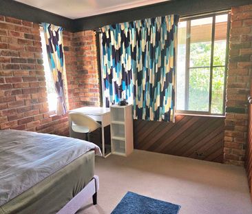 Castle Hill - Photo 2