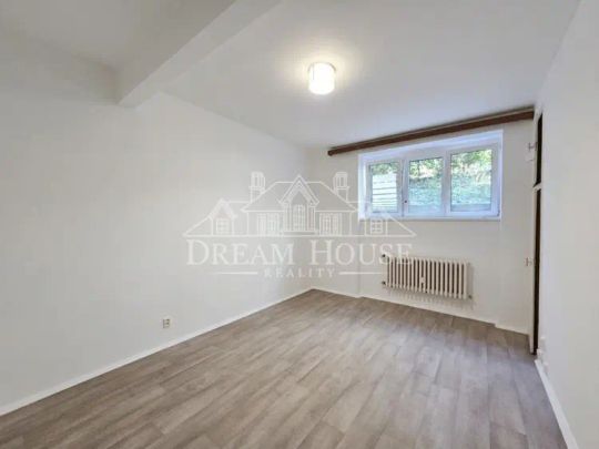 Pronájem bytu 1+kk, 34 m - Photo 1
