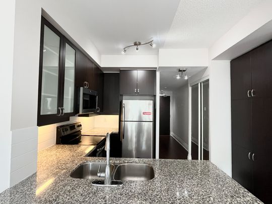 For Lease - 111 Upper Duke Crescent Unit# 905, Markham, Ontario - Photo 1