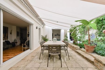 Appartement à louer à Paris 8Ème - Photo 4