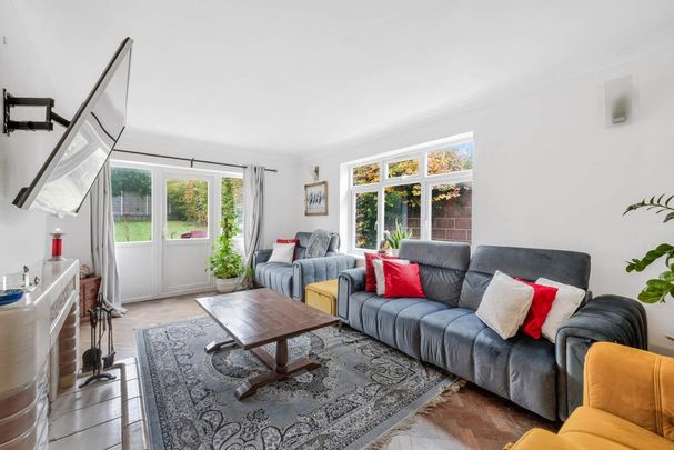 5 bedroom detached house to rent - Photo 1