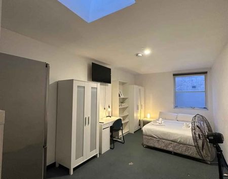 Room 13 (Non Ensuite) - Photo 5