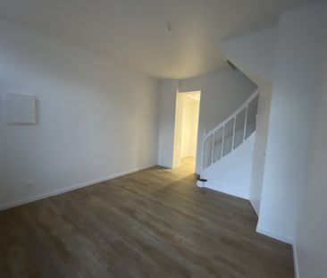 MAISON RÉNOVÉE DE TYPE 3 NON MEUBLÉE AVEC COUR - QUARTIER SAINT PIERRE - Photo 2