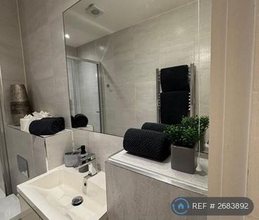 1 bedroom flat to rent - Photo 6