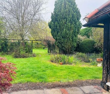 Britwell Road, Burnham, SL1 - Photo 1