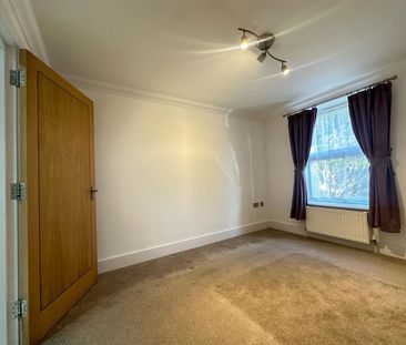 2 Bedroom Flat - Photo 5