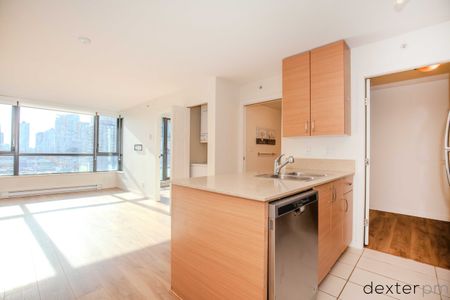 928 Homer St #1010 - Photo 2