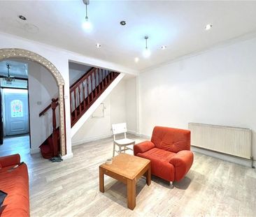 Higham Hill Road, London - Photo 2