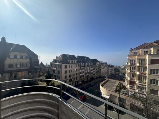 Bel appartement de 4 pièces proche du centre-ville de Lausanne. - Foto 1