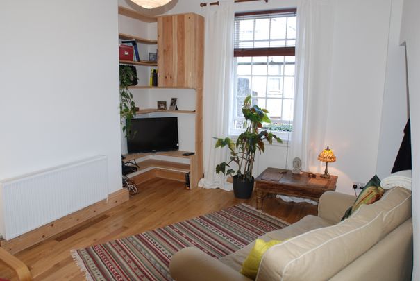 1 Bed Flat, Montpelier, BS6 - Photo 1