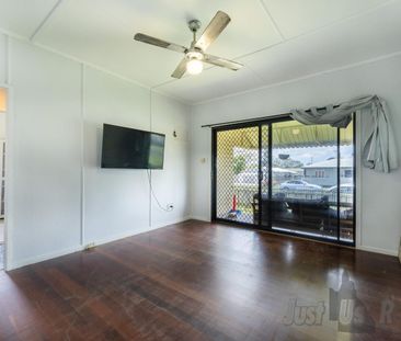 Fully fenced with garage and rumpus room - Photo 1