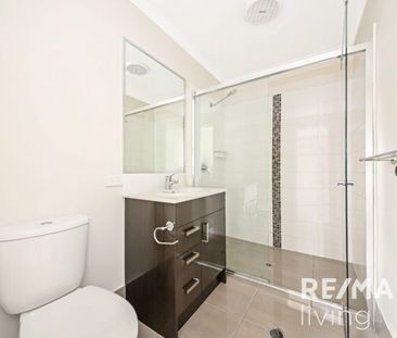 Stylish Family Duplex with Space, Comfort & Convenience - Photo 2