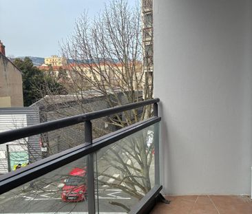 Location Appartement 3 pièces 65m² VALENCE 26000 - Photo 3