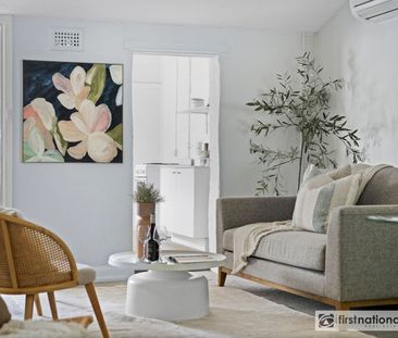 Charming CBD Home - Photo 1