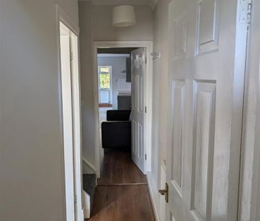 3 bedroom private hall to rent - Photo 6