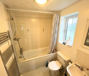 2 bedroom semi-detached house to rent - Photo 5