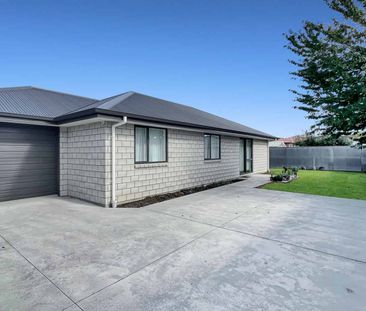 TINWALD - THREE BEDROOMS, SINGLE GARAGE - Photo 4