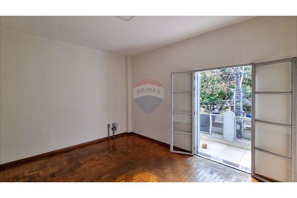 ALUGA-SE APARTAMENTO COM 3 DORMITÓRIOS NO CENTRO! - Foto 1
