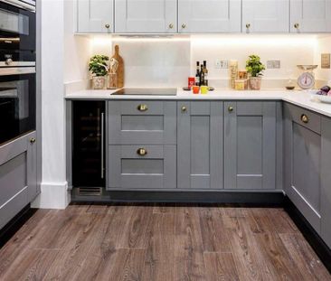 4 bedroom detached house to rent - Photo 1