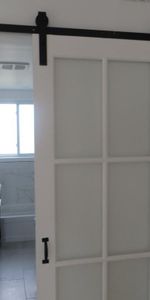 Logement à louer 6 1/2 sur 2 étages (Sous-sol et RDC). Propre et tranquille, près de tout (IGA, pharmacie, piste cyclable, arrêt d'autobus à proximit - Photo 3