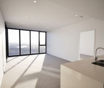 Modern two bedroom in the heart of St. Leonards - Photo 2