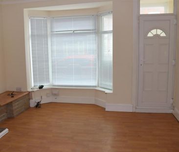 2 bedroom end of terrace house to rent - Photo 1