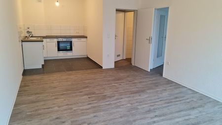 Sanierte 2 Zimmer Wohnung mit offener Küche und Balkon - Photo 4