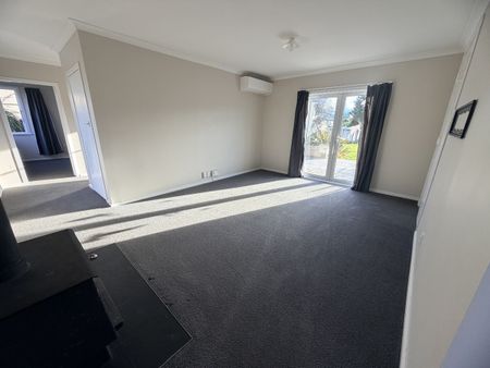 Affordable Home in Popular Lansdowne - Photo 3