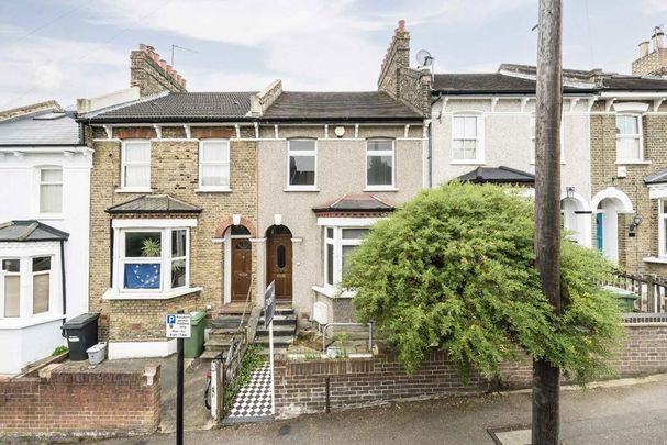 2 bedroom terraced house to rent - Photo 1