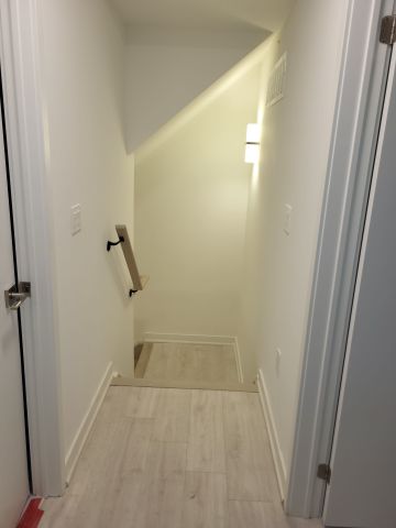 For Lease - 69 Curlew Drive Unit# Block D - Unit 130, Toronto, Ontario - Photo 3