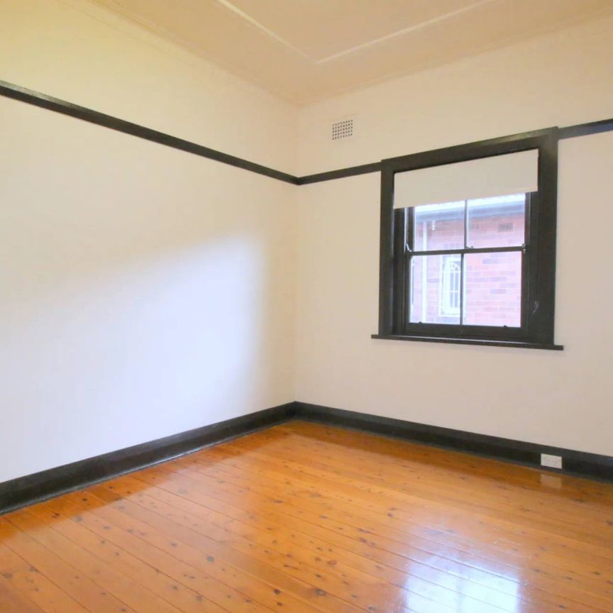 192 Sydney Street, Willoughby. - Photo 1