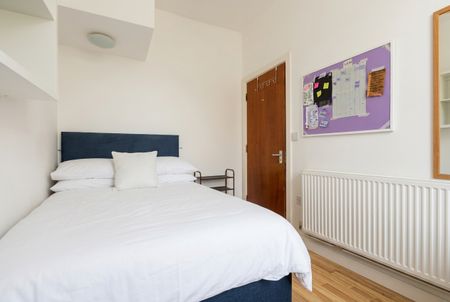 21 Dawlish Road - Photo 4