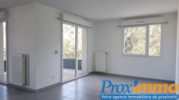 Location Appartement 4 pièces 82m² RIVES 38140 - Photo 1