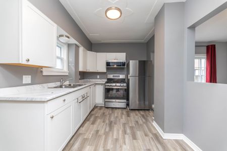 For Lease - 19 Duncan Street, Welland, Ontario - Photo 4