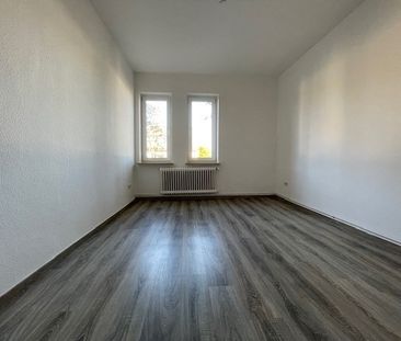 3-Zimmer-Wohnung mit großer Küche & Wirtschaftsraum. - Photo 4