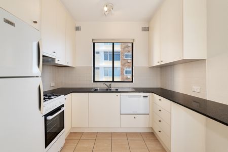 8/2 Elamang Avenue, Kirribilli NSW 2061 - Apartment For Rent | Domain - Photo 3