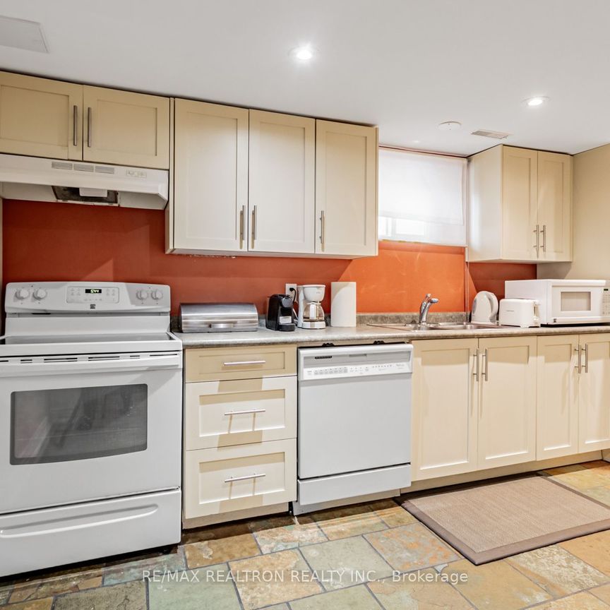 For Lease - 26 Charleston Road, Toronto, Ontario - Photo 1