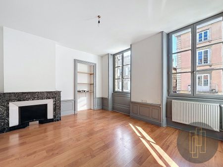 Location Appartement 3 pièces 88m² VILLEFRANCHE SUR SAONE 69400 - Photo 2